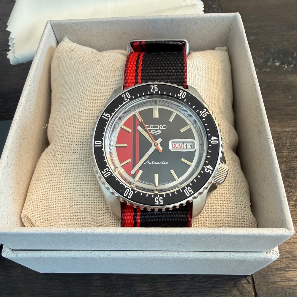 Seiko 5 Sports SRPK71 Automatic Black Red Dial NATO Strap Mens Watch Box Tag